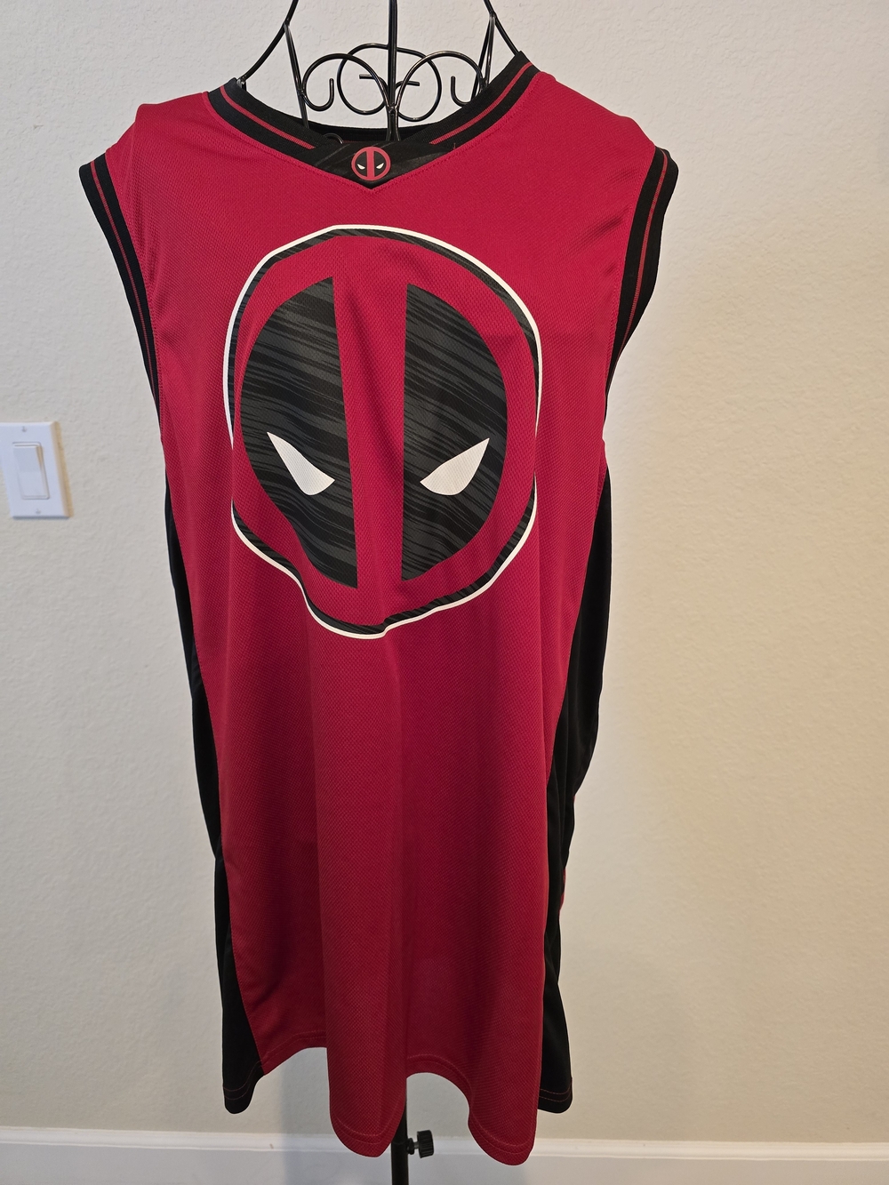 Men's Marvel Deadpool Sleeveless Jersey Sz XL